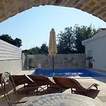 빌라 Stella With Heated Pool 포드고라