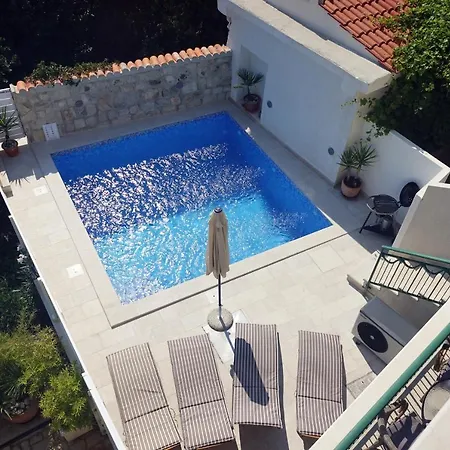Villa Stella With Heated Pool *