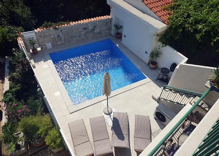 Villa Stella With Heated Pool *