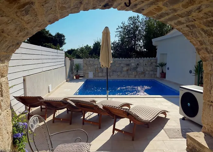 Stella With Heated Pool *