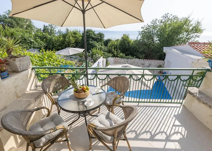 Stella With Heated Pool Villa