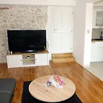 Stella With Heated Pool Villa *
