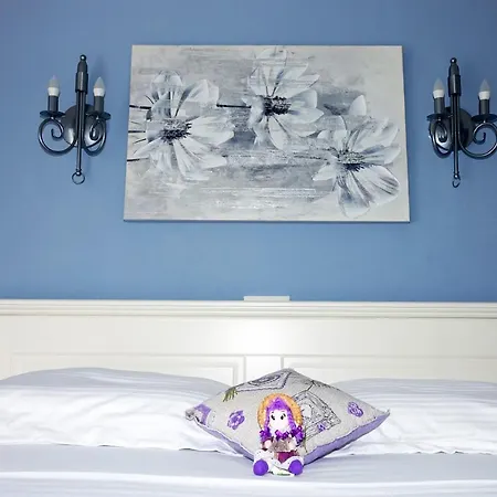 Stella With Heated Pool