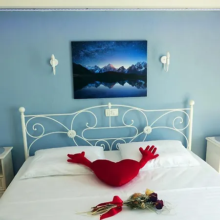 Stella With Heated Pool Villa *
