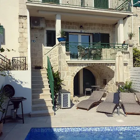 Villa Stella With Heated Pool Podgora