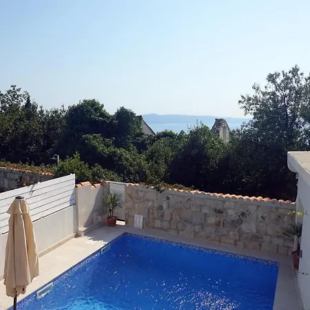Stella With Heated Pool