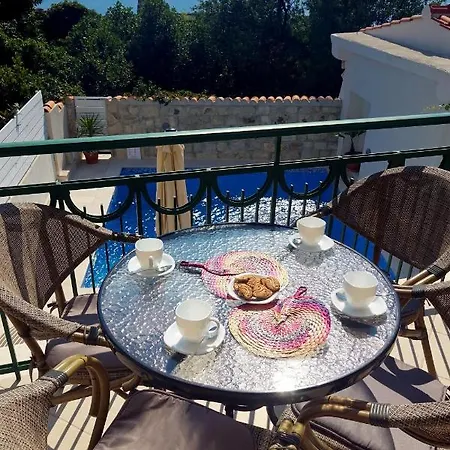 Stella With Heated Pool Villa