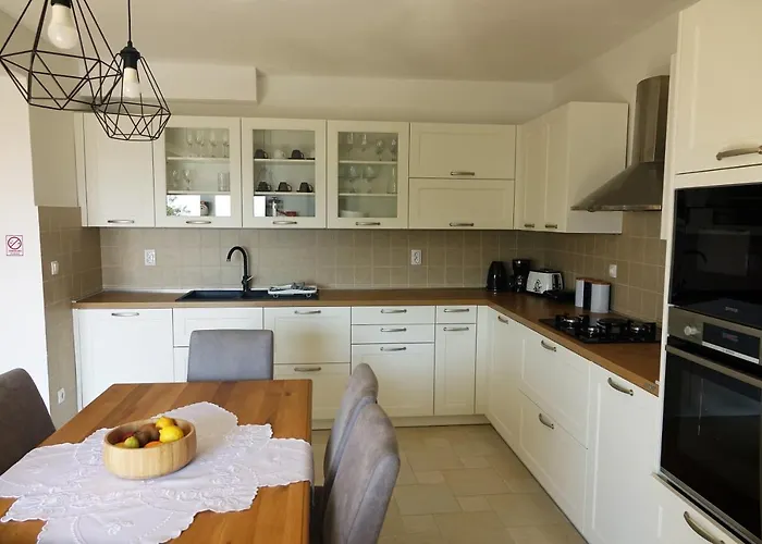 Vila Stella With Heated Pool *